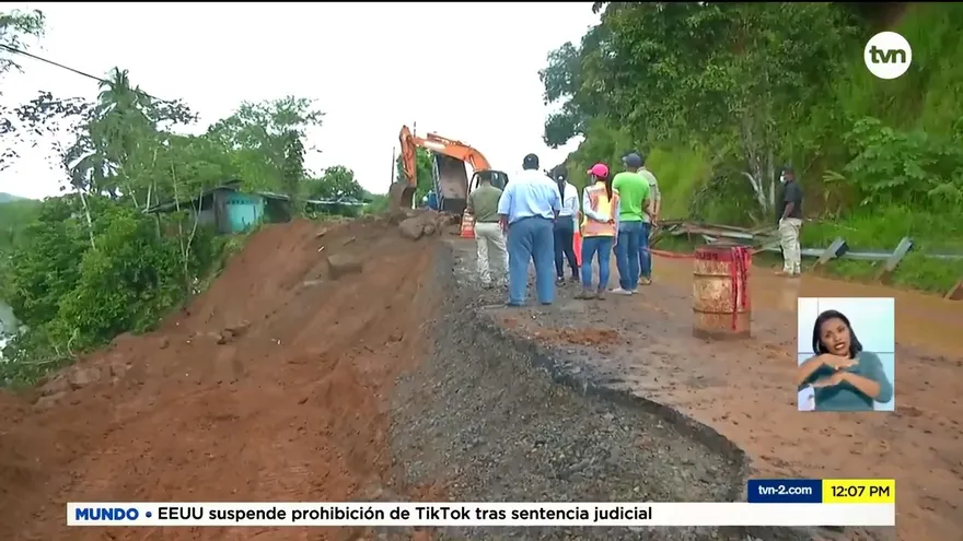 Avanzan trabajos de reparación de carreteras en Veraguas