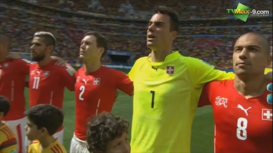 Resumen: Suiza 2-1 Ecuador