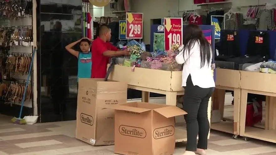 Pese a reunión, buhoneros en Calidonia siguen en incertidumbre