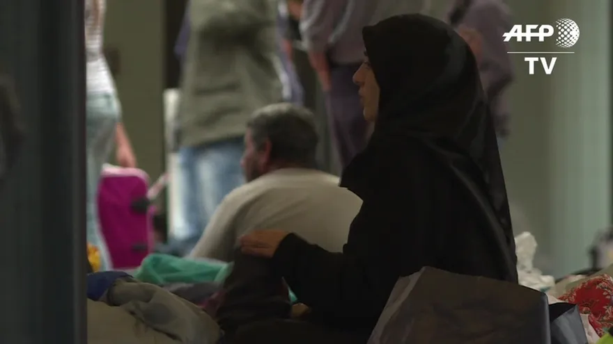 Migrantes en Budapest temen los campos de refugiados