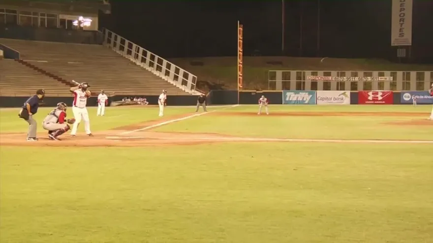 Las Águilas Metropolitanas clasificaron al ganarles a los Caballos de Coclé