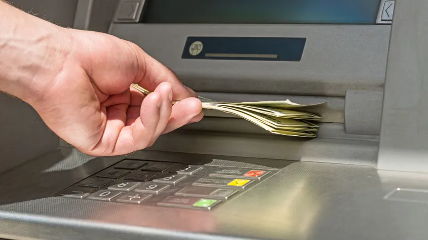 Jubilados y pensionados: Pago de la primera quincena de noviembre se adelanta al 31 de octubre