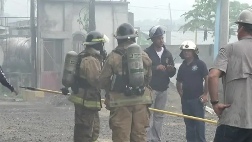 Bomberos controlan incendio en David