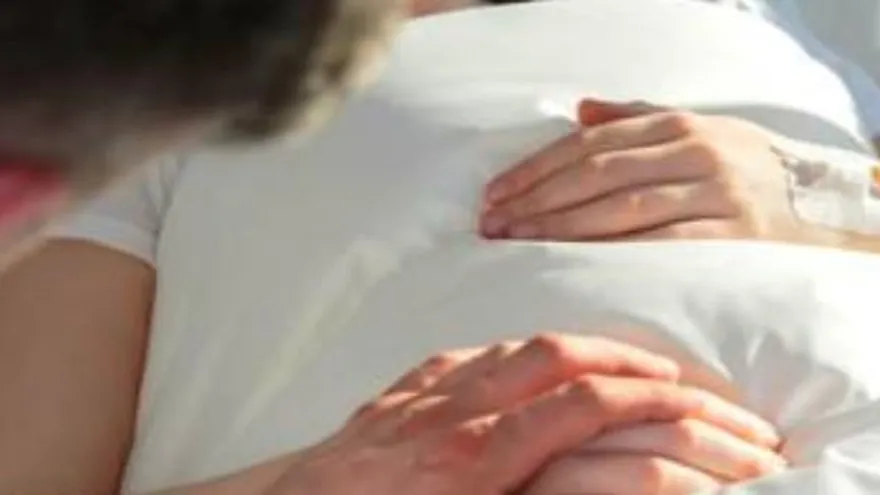 Sale en Gaceta Oficial ley que otorga licencia remunerada a padres de menores con enfermedades terminales. Foto/Ilustrativa