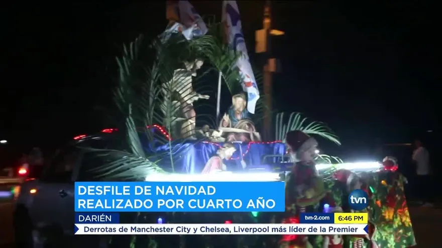 Grandes y chicos disfrutan del desfile de Navidad en Darién