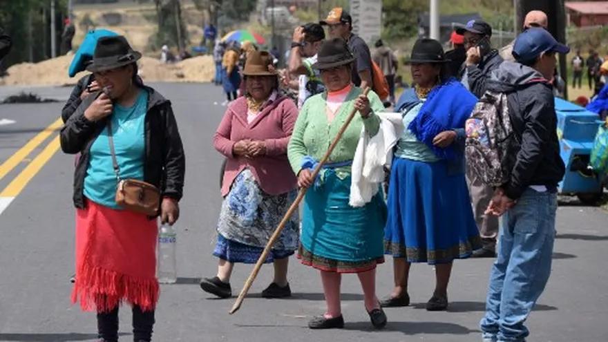 Indígenas protestan en Ecuador
