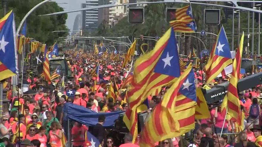 Un millón de independentistas muestran su fuerza en Barcelona