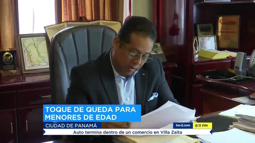 Jóvenes que ocasionaron disturbio en centro comercial piden disculpas