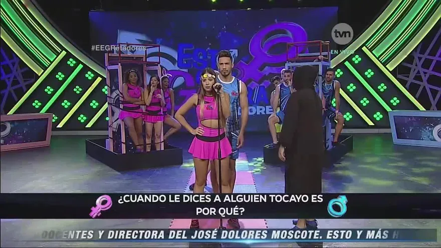 Las curvas y machos quedaron empatados en la ducha del saber