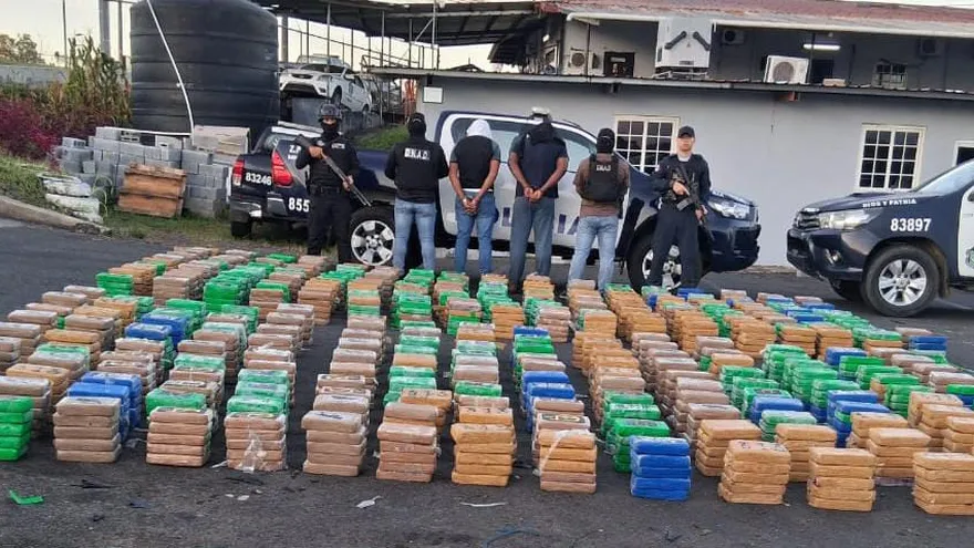 Las dos personas aprehendidas tras persecución policial en Arraiján y vía Centenario