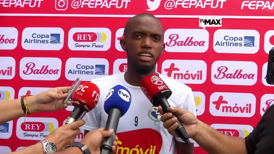 Luis Zúñiga sigue su adaptación al plan de trabajo de Julio Dely Valdés