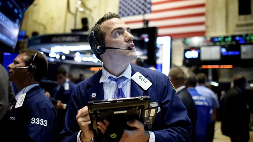 Wall Street no pudo mantener hoy la buena marcha que estaba teniendo a lo largo del día