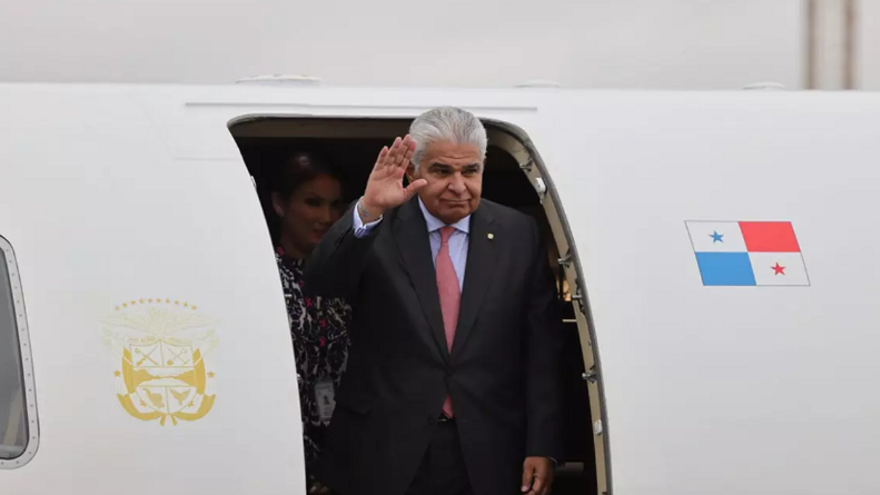 Mulino durante un viaje al extranjero