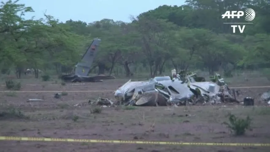 Mueren 11 militares colombianos al estrellarse aeronave
