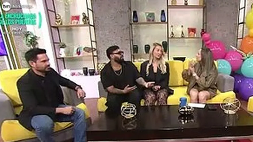 Michael Vega y su esposa Minou Vega estuvieron en la casa de Jelou!