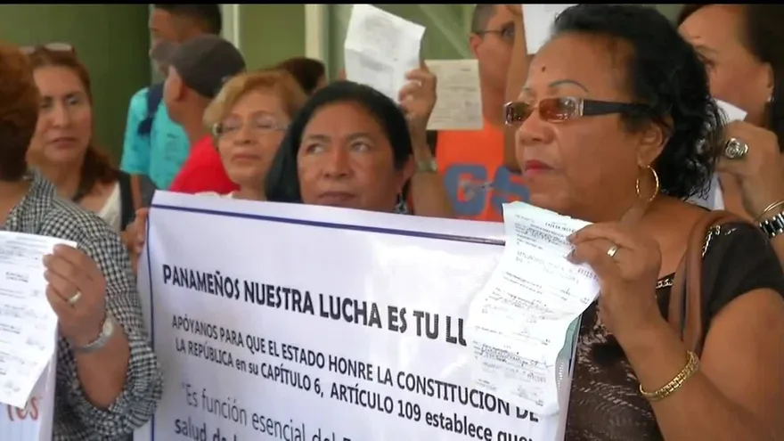 Pacientes de enfermedades crónicas exigen medicamentos