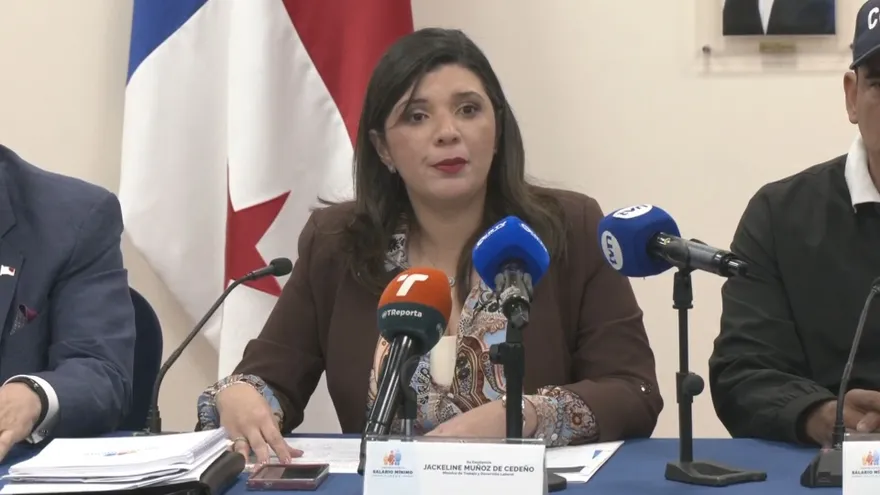 Ministra de Desarrollo Laboral, Jackeline Múñoz