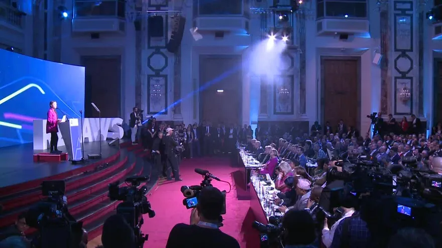 Greta Thunberg y Arnold Schwarzenegger se alían por el clima