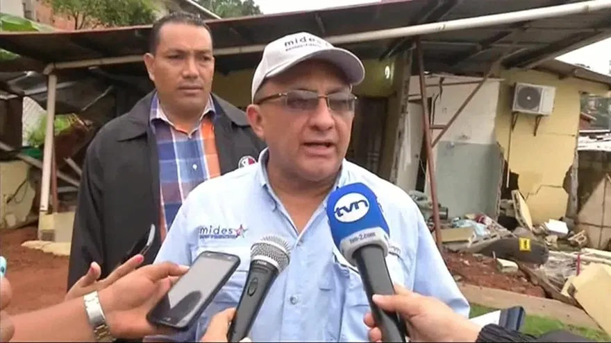 Alcibíades Vásquez, Ministro de Desarrollo Social