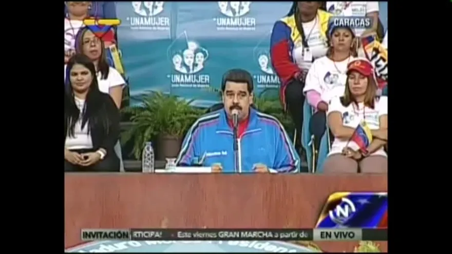 Maduro no abrirá frontera si Colombia no "prohíbe" contrabando de Venezuela