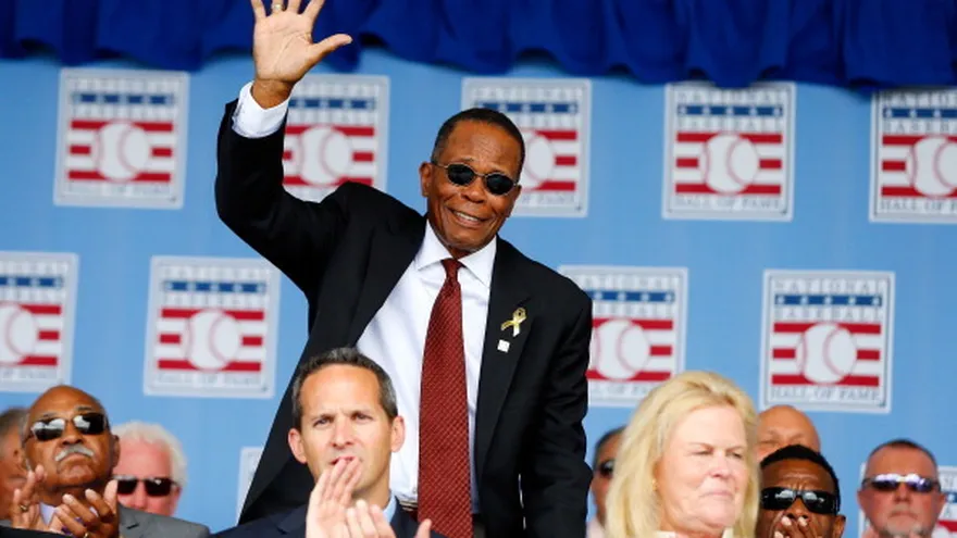 Rod Carew lucha por recuperar su salud.