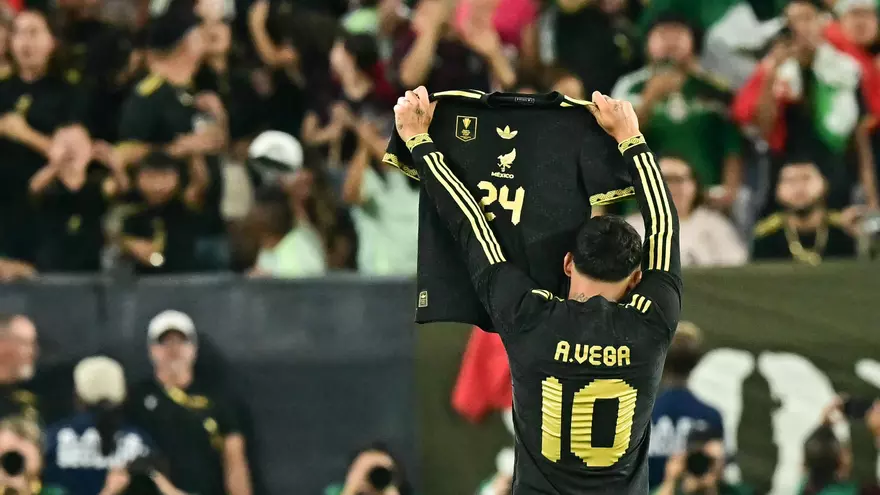 Copa Oro 2025 Alexis Vega selección de México