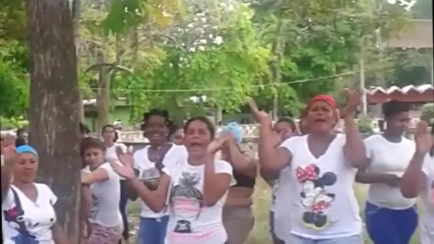 'Nos dan el mismo menú', la polémica que hay en la Cárcel de Mujeres