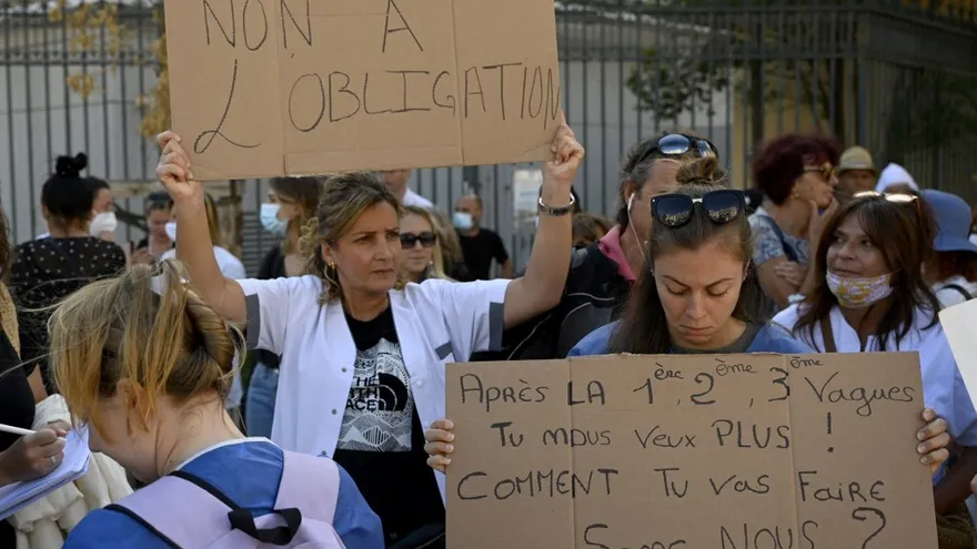 Cuarta semana de protestas contra medidas anticovid-19.