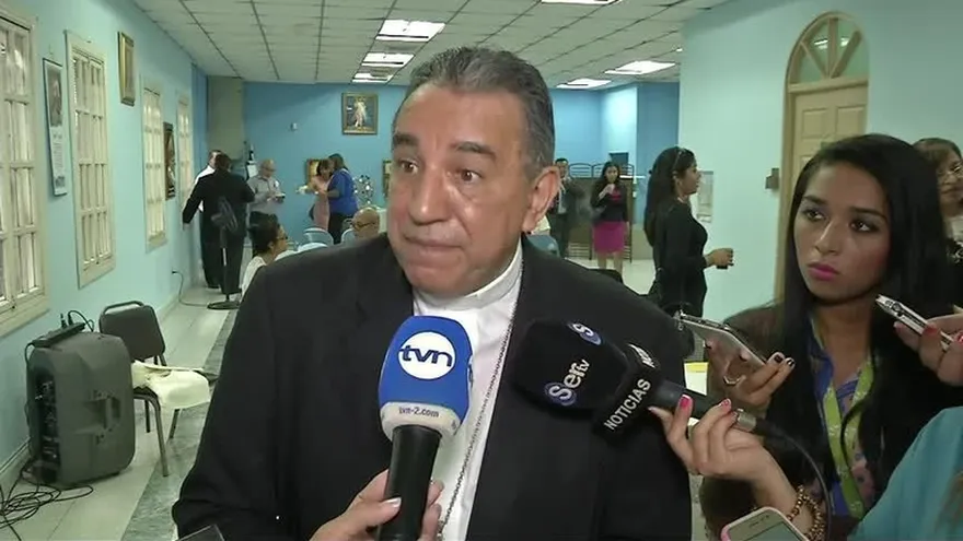 Monseñor Ulloa se pronuncia por caso de niña separada de su hogar