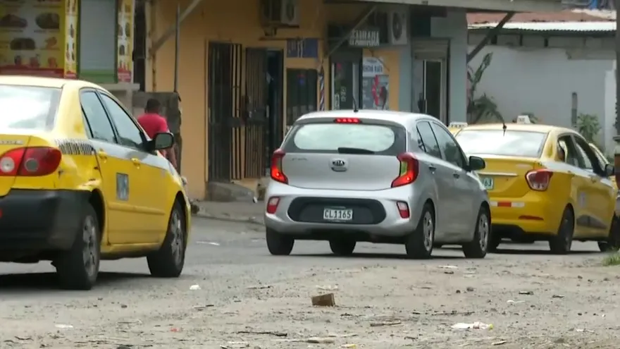 Calle de Mano de Piedra igual a la luna