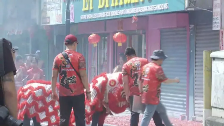 Suerte y prosperidad: así recibe Avenida B el Año Nuevo Chino
