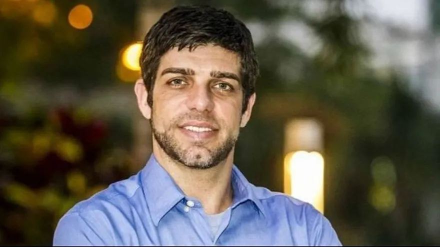 Juninho Pernambucano pagará tratamiento clínico a mendigo