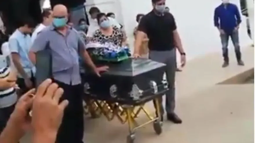 Gran cantidad de personas en el funeral de Ñato Monga. Foto/Captura vídeo de Instagram