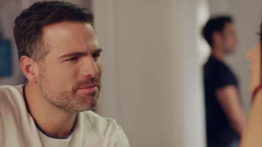 Sin Senos Sí Hay Paraíso 3 - Capítulo 15