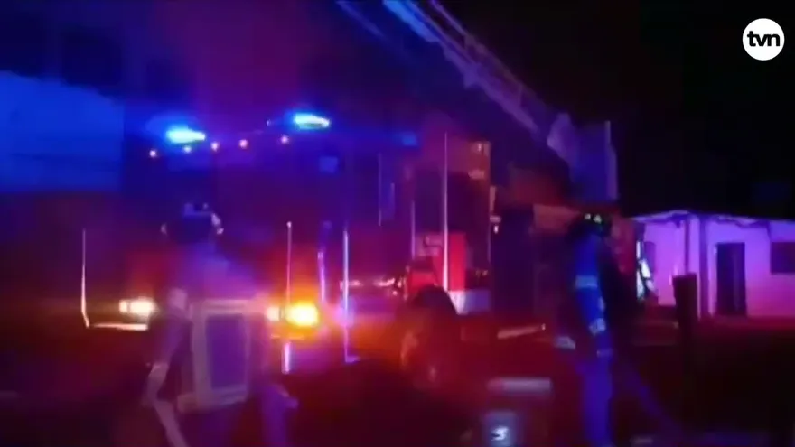 Bomberos atienden incendio en una fábrica en Chilibre