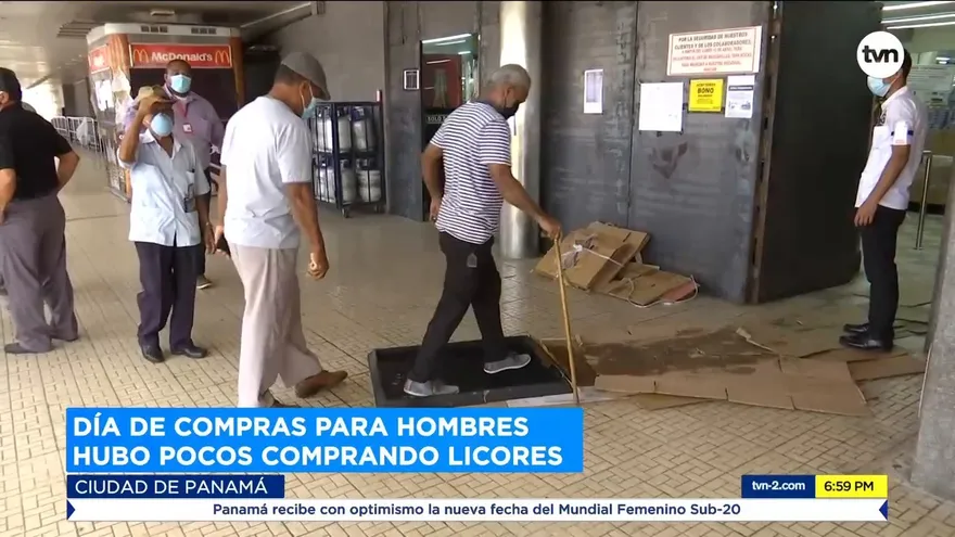 Día de compras para hombres hubo pocos comprando licores