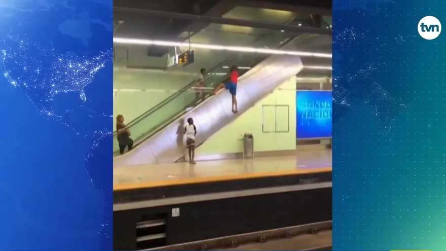 Metro de Panamá identifica a jóvenes que se guindaron de escaleras en la Estación del Carmen
