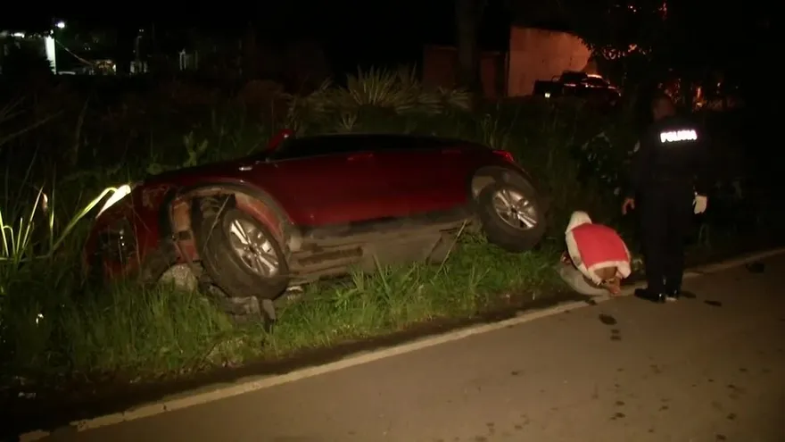 Delincuentes roban auto en Arraiján y protagonizan balacera