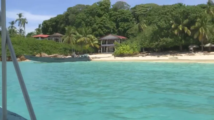 Baja afluencia de turistas en Isla Iguana afecta a lancheros y comerciantes