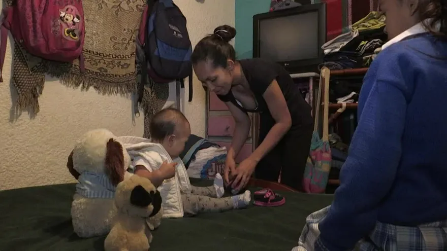 Sin patria, sin casa, sin escuela: el calvario de los niños venezolanos en Colombia