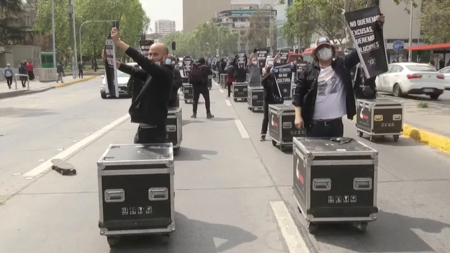 El arte chileno protesta por su situación de marginalidad tras cierre del ocio