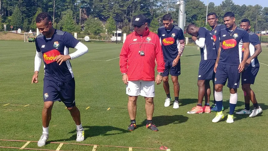 El XI de Panamá ante Estados Unidos, según Ricardo Icaza