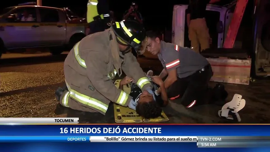 Accidente de bus pirata deja 16 heridos