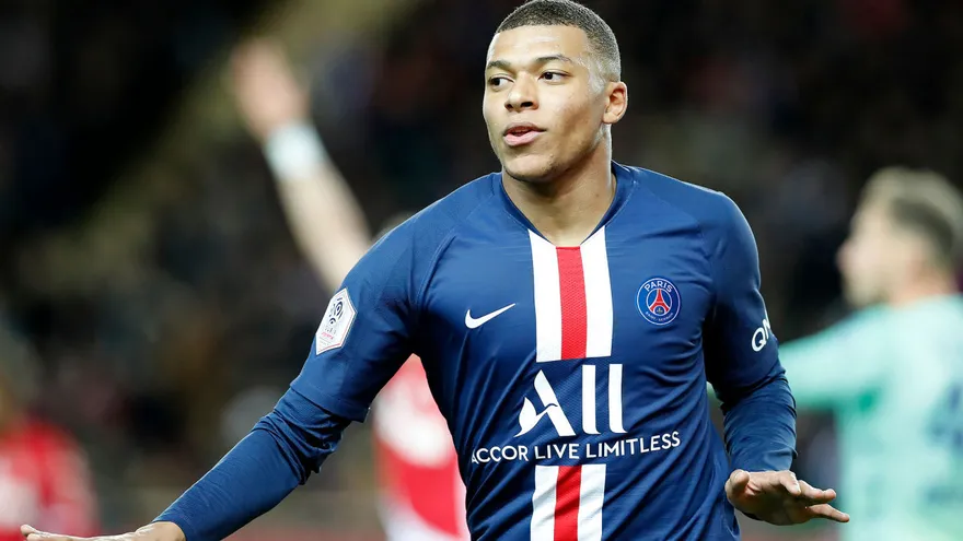 El PSG, convertirá a Mbappé en el futbolista mejor pagado del mundo