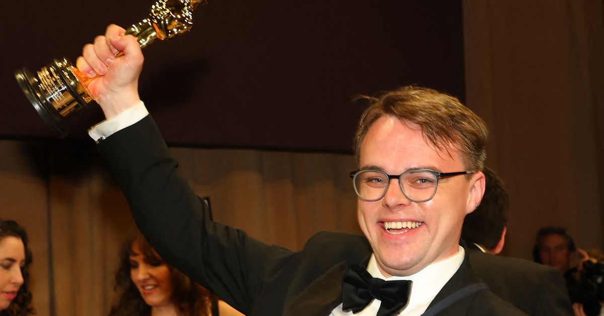 Localizan Óscar del cineasta ruso Pavel Talankin, extraviado durante un vuelo