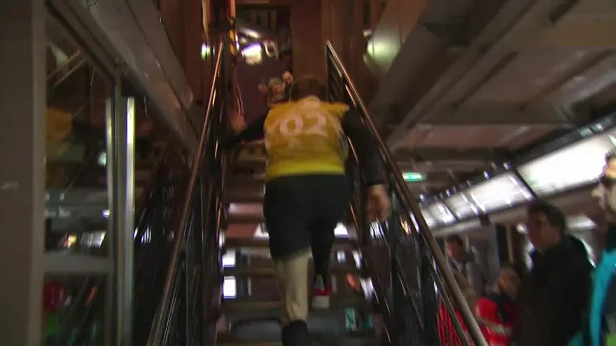 ¿Quién sube más rápido la Torre Eiffel?