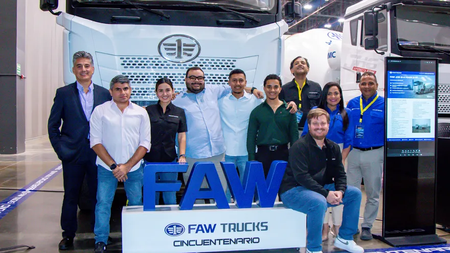 Los clientes contarán con el respaldo de la red de atención de Cincuentenario, que incluye servicio postventa especializado, disponibilidad de repuestos y soporte técnico