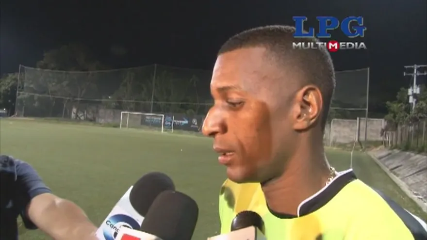 Cara a cara entre jugadores salvadoreños y panameños, Yuyu de anotar no celebrará