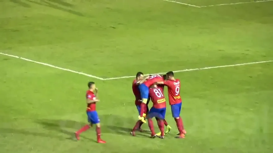 El gol de Felipe Baloy en la final de ida en Guatemala