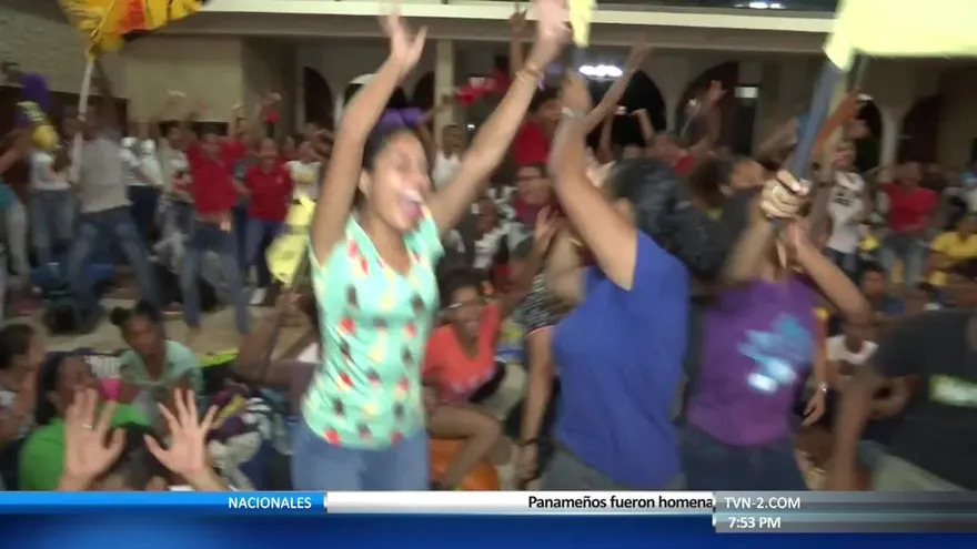 Realizan vigilia camino a la JMJ